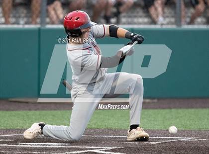 Thumbnail 1 in Round Rock vs. Lake Travis (UIL 6A Region 4 Quarterfinal Game 1) photogallery.