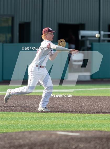 Thumbnail 1 in Round Rock vs. Lake Travis (UIL 6A Region 4 Quarterfinal Game 1) photogallery.