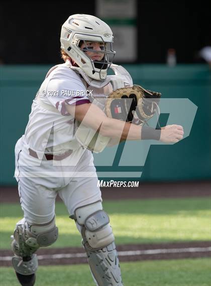 Thumbnail 2 in Round Rock vs. Lake Travis (UIL 6A Region 4 Quarterfinal Game 1) photogallery.