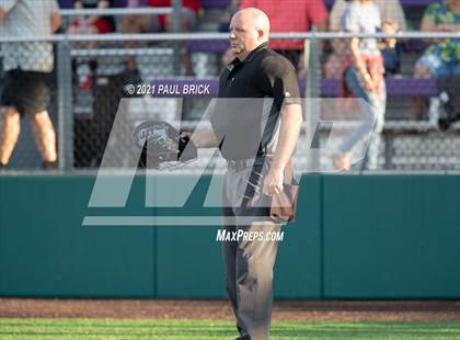 Thumbnail 2 in Round Rock vs. Lake Travis (UIL 6A Region 4 Quarterfinal Game 1) photogallery.