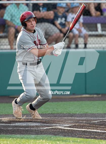 Thumbnail 1 in Round Rock vs. Lake Travis (UIL 6A Region 4 Quarterfinal Game 1) photogallery.
