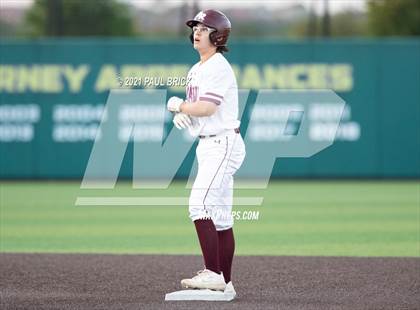 Thumbnail 1 in Round Rock vs. Lake Travis (UIL 6A Region 4 Quarterfinal Game 1) photogallery.