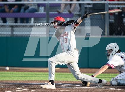 Thumbnail 1 in Round Rock vs. Lake Travis (UIL 6A Region 4 Quarterfinal Game 1) photogallery.