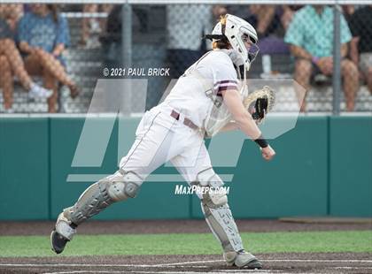 Thumbnail 3 in Round Rock vs. Lake Travis (UIL 6A Region 4 Quarterfinal Game 1) photogallery.