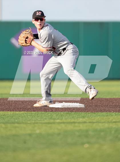 Thumbnail 1 in Round Rock vs. Lake Travis (UIL 6A Region 4 Quarterfinal Game 1) photogallery.