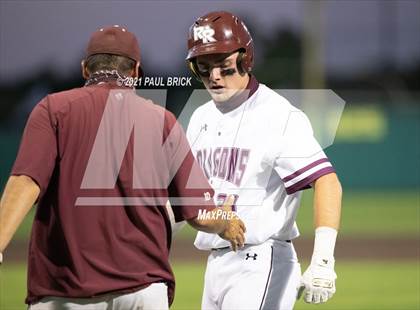 Thumbnail 2 in Round Rock vs. Lake Travis (UIL 6A Region 4 Quarterfinal Game 1) photogallery.