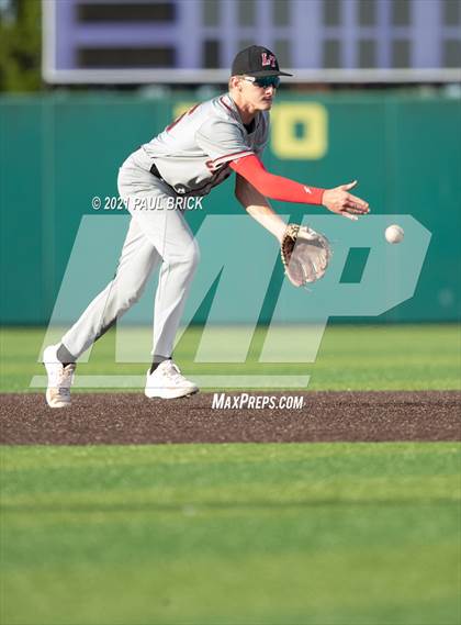 Thumbnail 1 in Round Rock vs. Lake Travis (UIL 6A Region 4 Quarterfinal Game 1) photogallery.