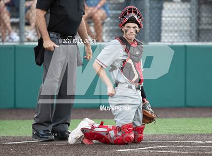 Thumbnail 3 in Round Rock vs. Lake Travis (UIL 6A Region 4 Quarterfinal Game 1) photogallery.