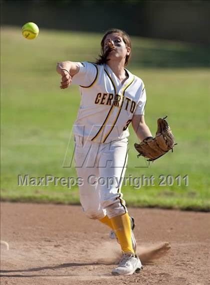 Thumbnail 3 in La Mirada @ Cerritos photogallery.