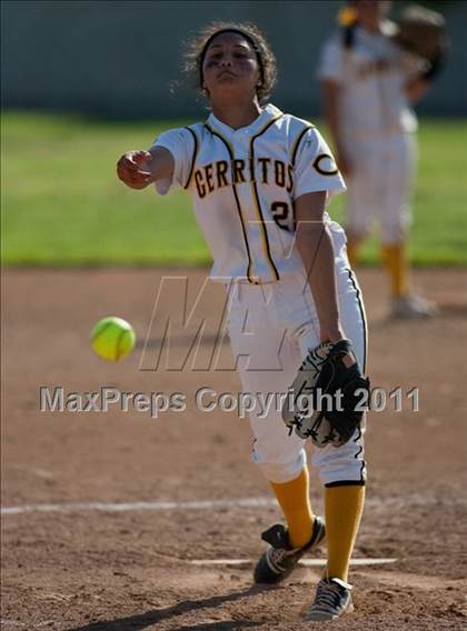 Thumbnail 1 in La Mirada @ Cerritos photogallery.