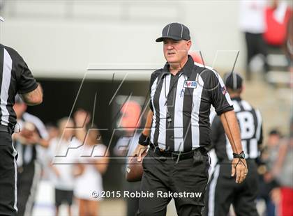 Thumbnail 1 in DeSoto vs. Martin photogallery.
