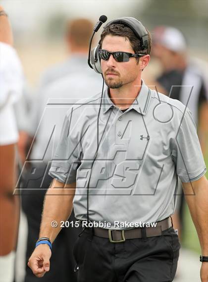 Thumbnail 1 in DeSoto vs. Martin photogallery.