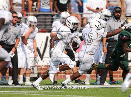 Thumbnail 1 in DeSoto vs. Martin photogallery.