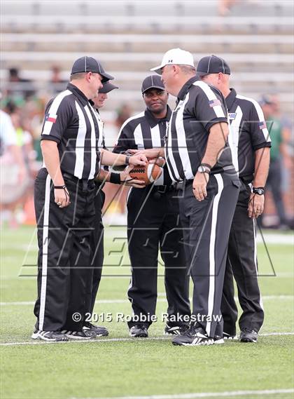 Thumbnail 2 in DeSoto vs. Martin photogallery.