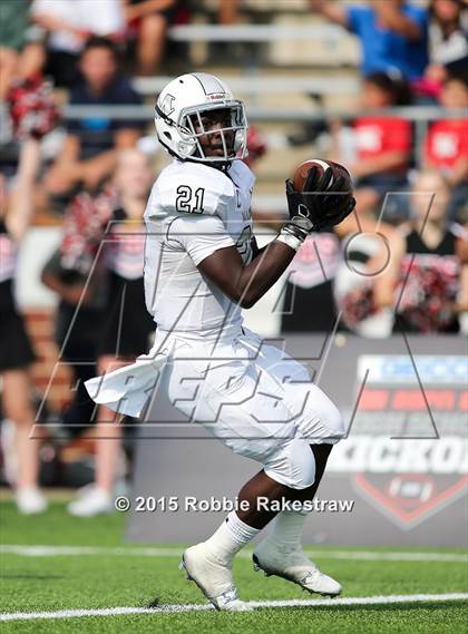 Thumbnail 3 in DeSoto vs. Martin photogallery.