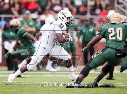 Thumbnail 2 in DeSoto vs. Martin photogallery.