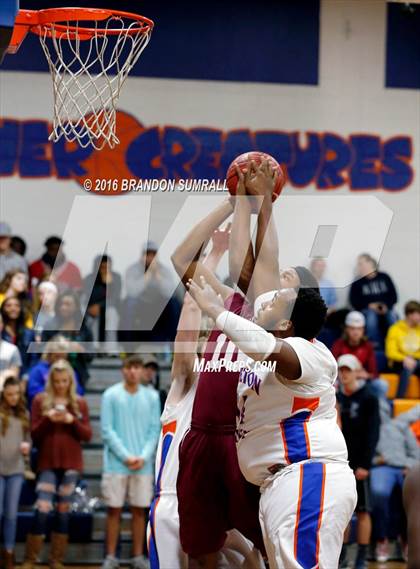 Thumbnail 3 in Maplesville @ Chilton County photogallery.