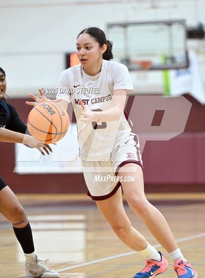 Thumbnail 2 in Notre Dame @ West Campus (CIF State NorCal D4 Round 1) photogallery.