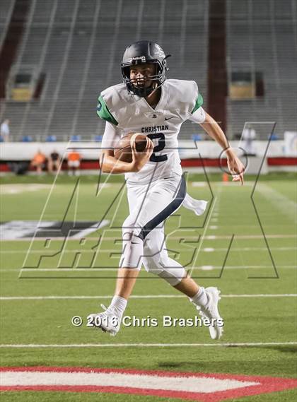 Thumbnail 2 in Warren vs. Little Rock Christian Academy (Kickoff Classic) photogallery.