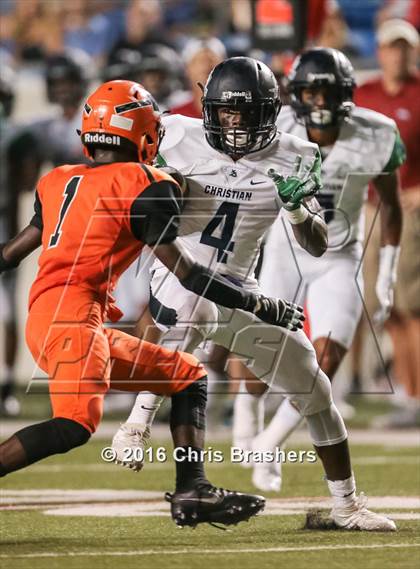 Thumbnail 3 in Warren vs. Little Rock Christian Academy (Kickoff Classic) photogallery.