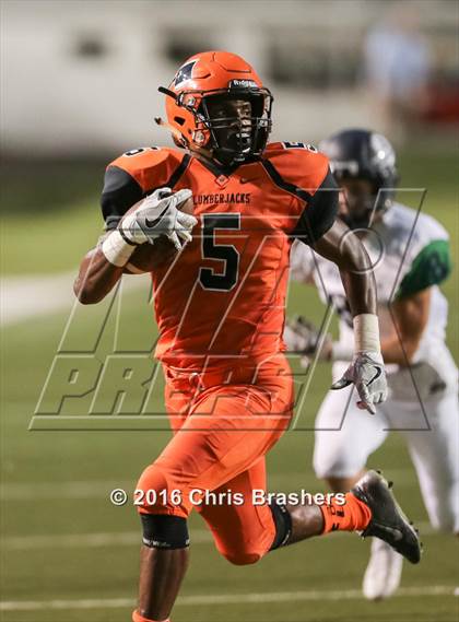 Thumbnail 2 in Warren vs. Little Rock Christian Academy (Kickoff Classic) photogallery.