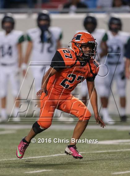 Thumbnail 3 in Warren vs. Little Rock Christian Academy (Kickoff Classic) photogallery.