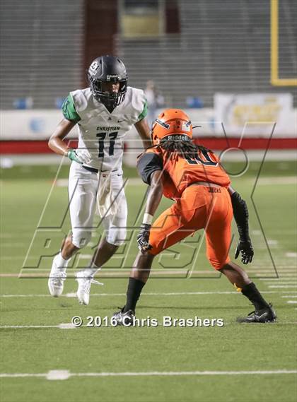 Thumbnail 1 in Warren vs. Little Rock Christian Academy (Kickoff Classic) photogallery.