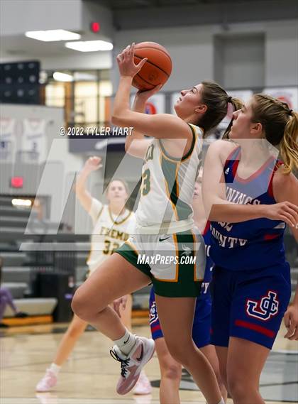 Thumbnail 1 in Fremd vs. Jennings County (Sneakers for Santa Shootout) photogallery.