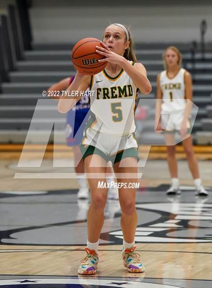 Thumbnail 2 in Fremd vs. Jennings County (Sneakers for Santa Shootout) photogallery.