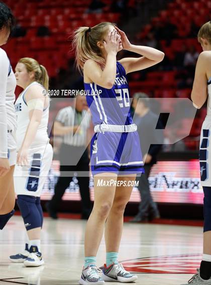 Thumbnail 3 in Bingham vs. Westlake (UHSA 6A Quarterfinal) photogallery.