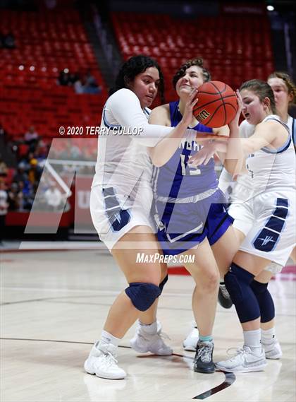 Thumbnail 2 in Bingham vs. Westlake (UHSA 6A Quarterfinal) photogallery.