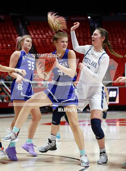 Thumbnail 1 in Bingham vs. Westlake (UHSA 6A Quarterfinal) photogallery.