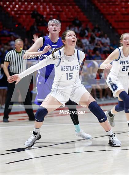 Thumbnail 2 in Bingham vs. Westlake (UHSA 6A Quarterfinal) photogallery.