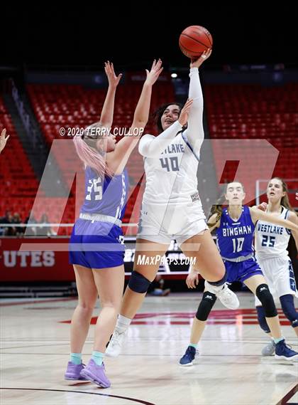 Thumbnail 1 in Bingham vs. Westlake (UHSA 6A Quarterfinal) photogallery.