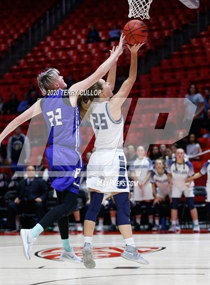 Thumbnail 3 in Bingham vs. Westlake (UHSA 6A Quarterfinal) photogallery.