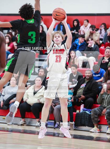 Thumbnail 3 in Cleveland vs  Granada Hills Charter photogallery.