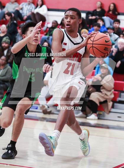 Thumbnail 3 in Cleveland vs  Granada Hills Charter photogallery.