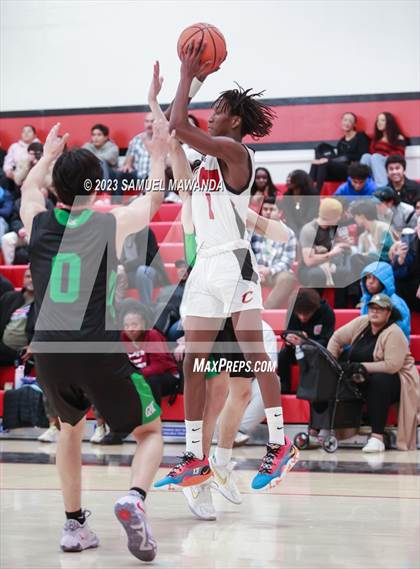 Thumbnail 2 in Cleveland vs  Granada Hills Charter photogallery.