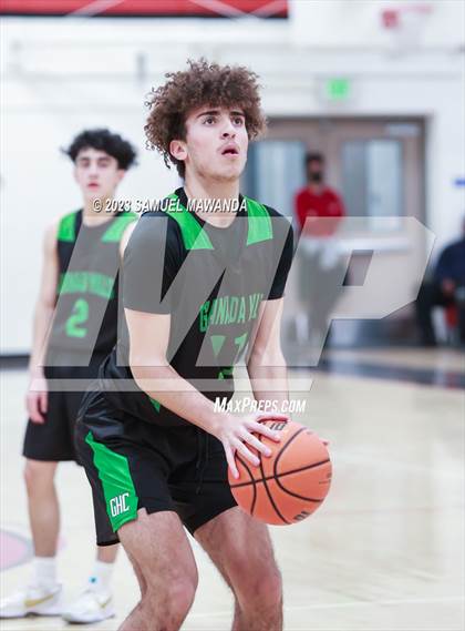 Thumbnail 3 in Cleveland vs  Granada Hills Charter photogallery.