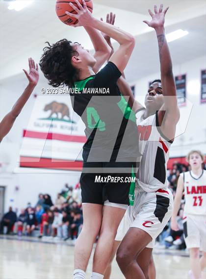 Thumbnail 3 in Cleveland vs  Granada Hills Charter photogallery.