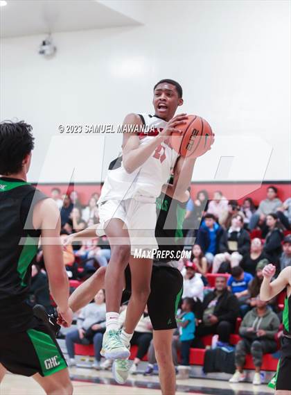 Thumbnail 2 in Cleveland vs  Granada Hills Charter photogallery.