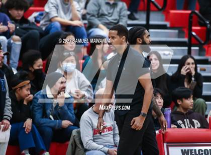 Thumbnail 3 in Cleveland vs  Granada Hills Charter photogallery.