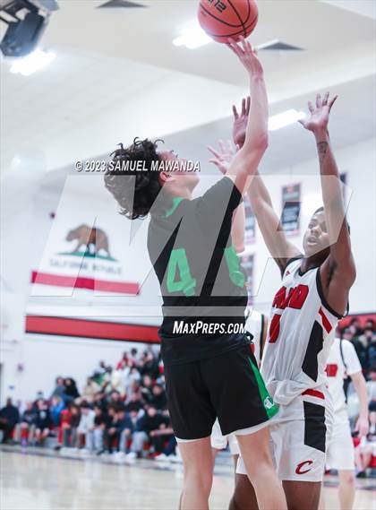 Thumbnail 2 in Cleveland vs  Granada Hills Charter photogallery.