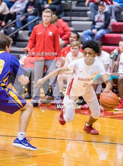Thumbnail 2 in Guerin Catholic @ North Central photogallery.