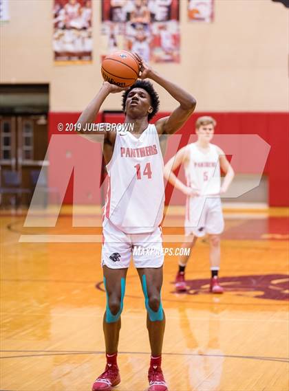 Thumbnail 3 in Guerin Catholic @ North Central photogallery.