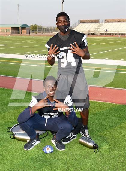 Thumbnail 2 in JV: Palo Verde vs Desert Pines photogallery.