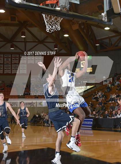 Thumbnail 1 in Vista del Lago vs. Capital Christian (CIF SJS D3 Final) photogallery.