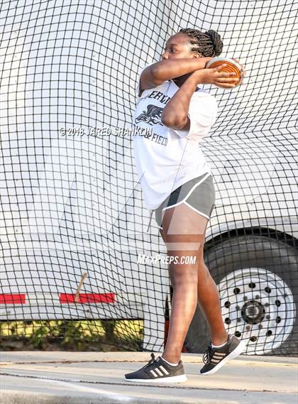 Thumbnail 2 in E.D. White(Catholic Relays) photogallery.