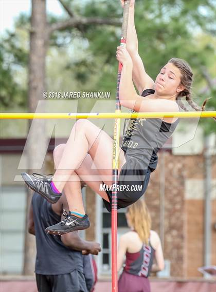Thumbnail 2 in E.D. White(Catholic Relays) photogallery.
