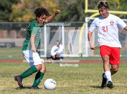 Thumbnail 3 in Smoky Hill vs. Denver East photogallery.